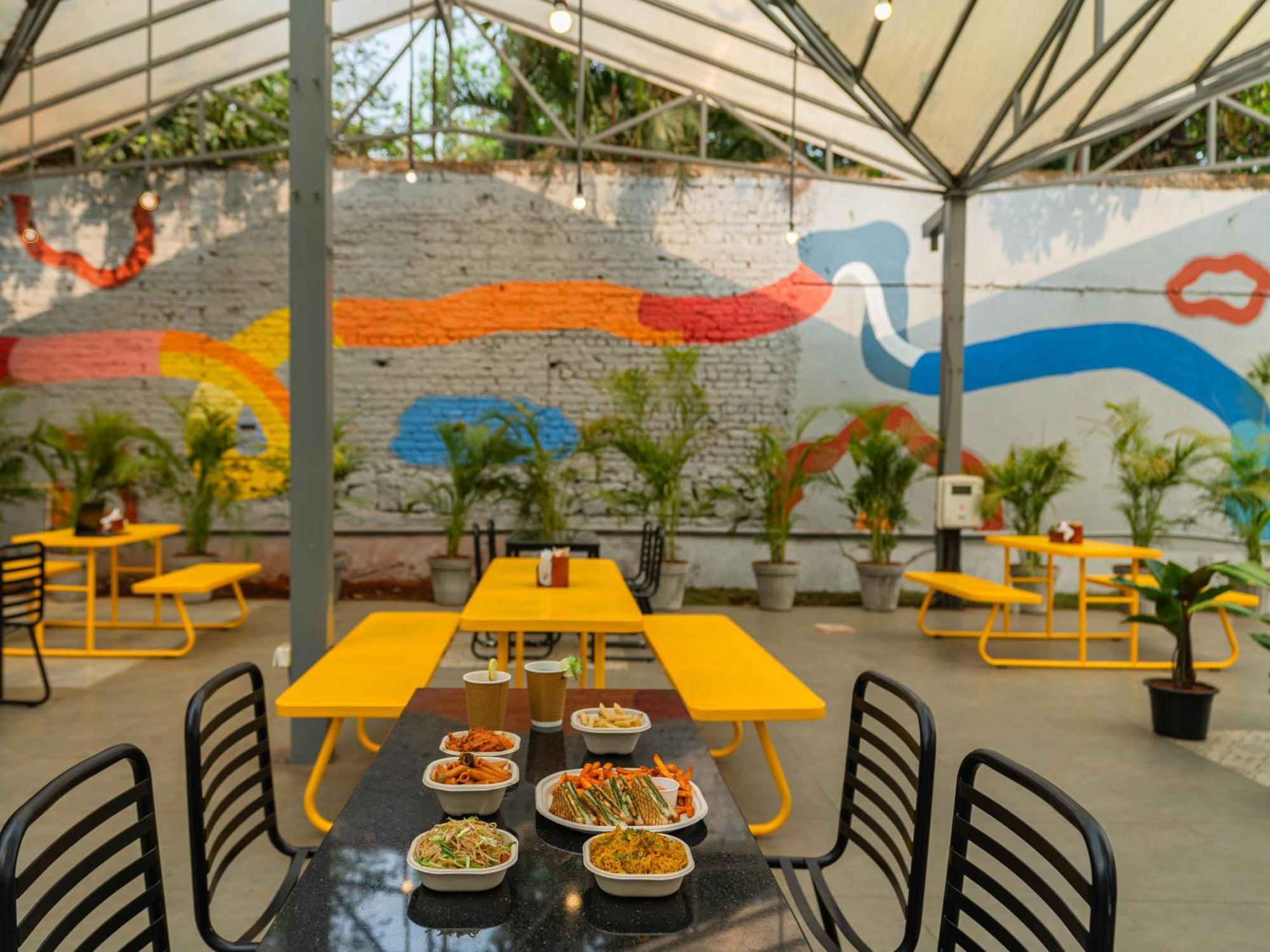 The Hosteller Lonavala, City Centre Extérieur photo