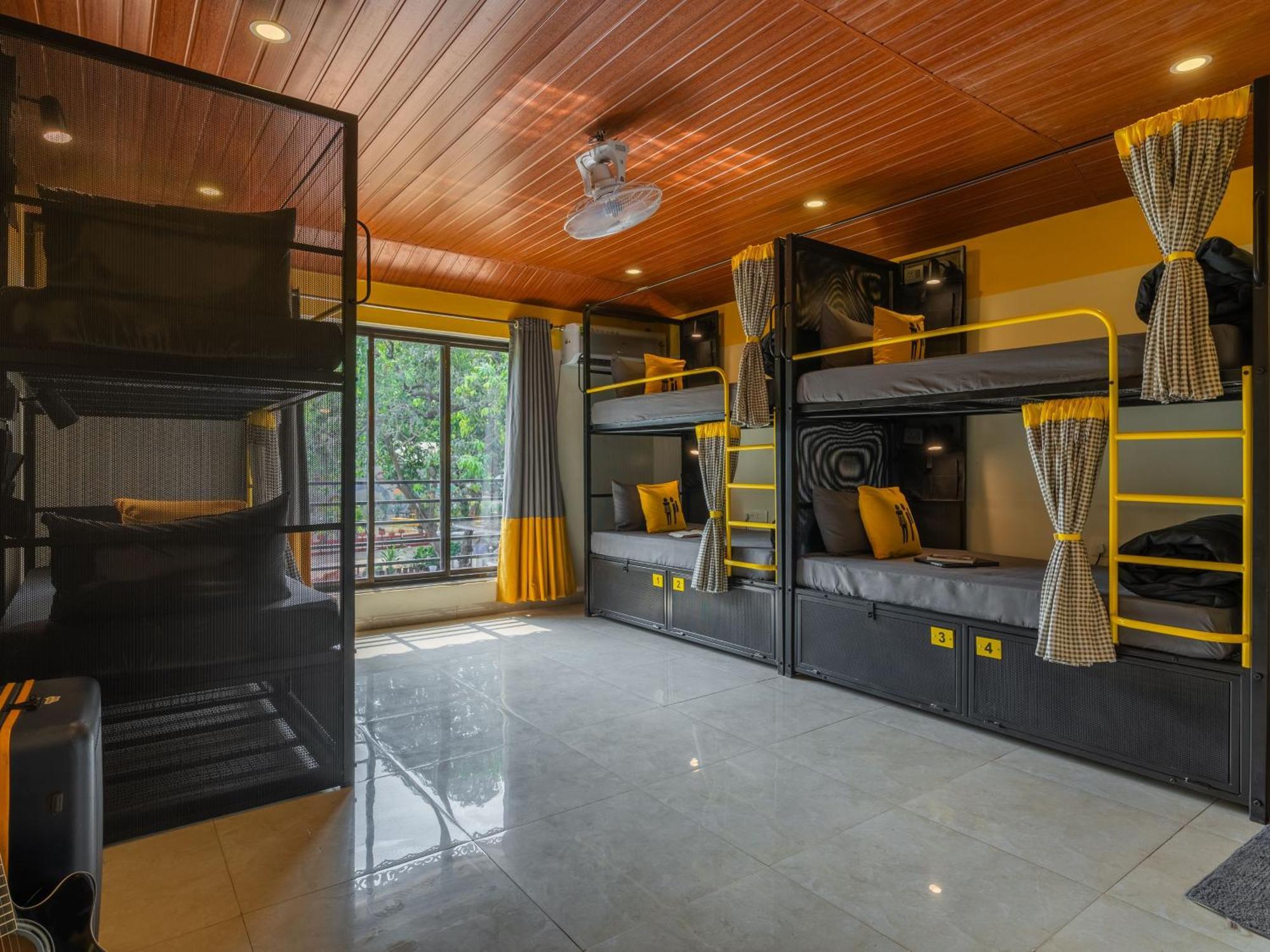 The Hosteller Lonavala, City Centre Extérieur photo