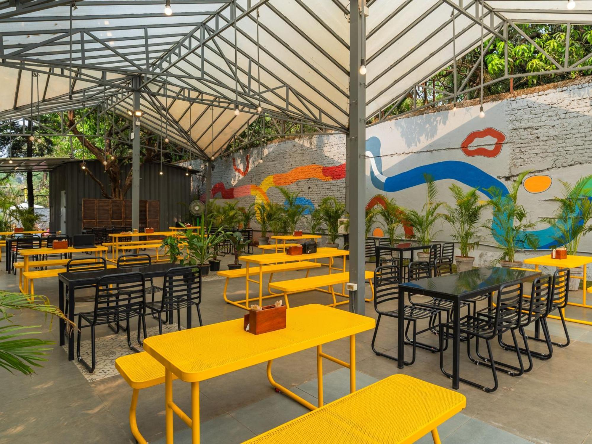 The Hosteller Lonavala, City Centre Extérieur photo