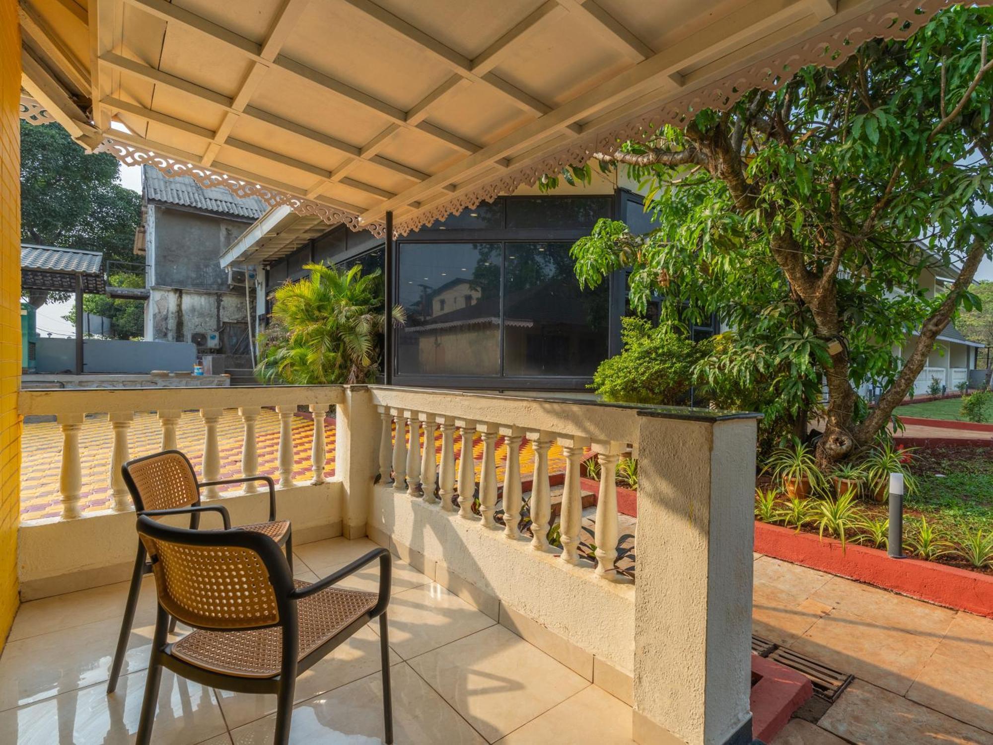 The Hosteller Lonavala, City Centre Extérieur photo