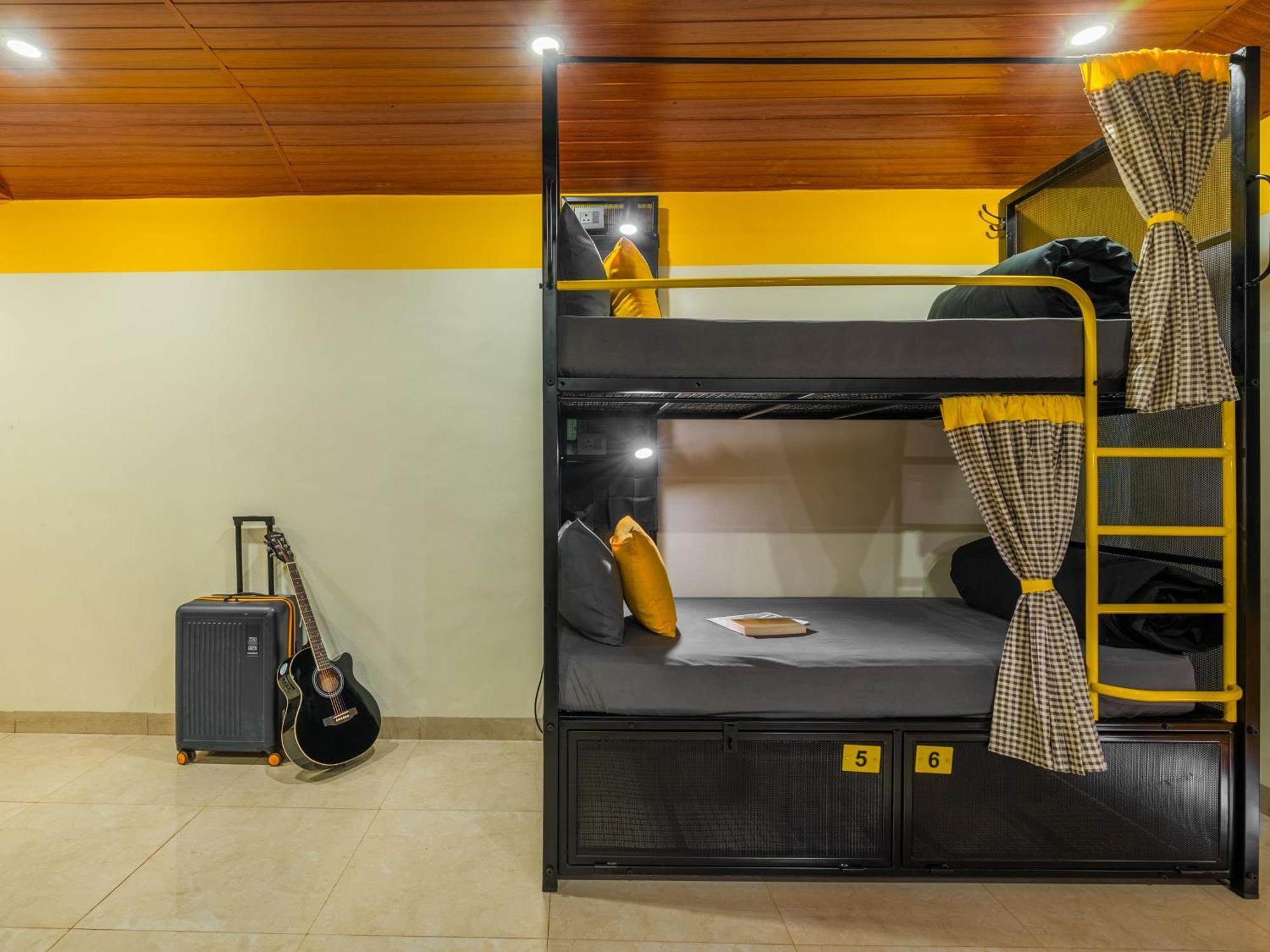 The Hosteller Lonavala, City Centre Extérieur photo